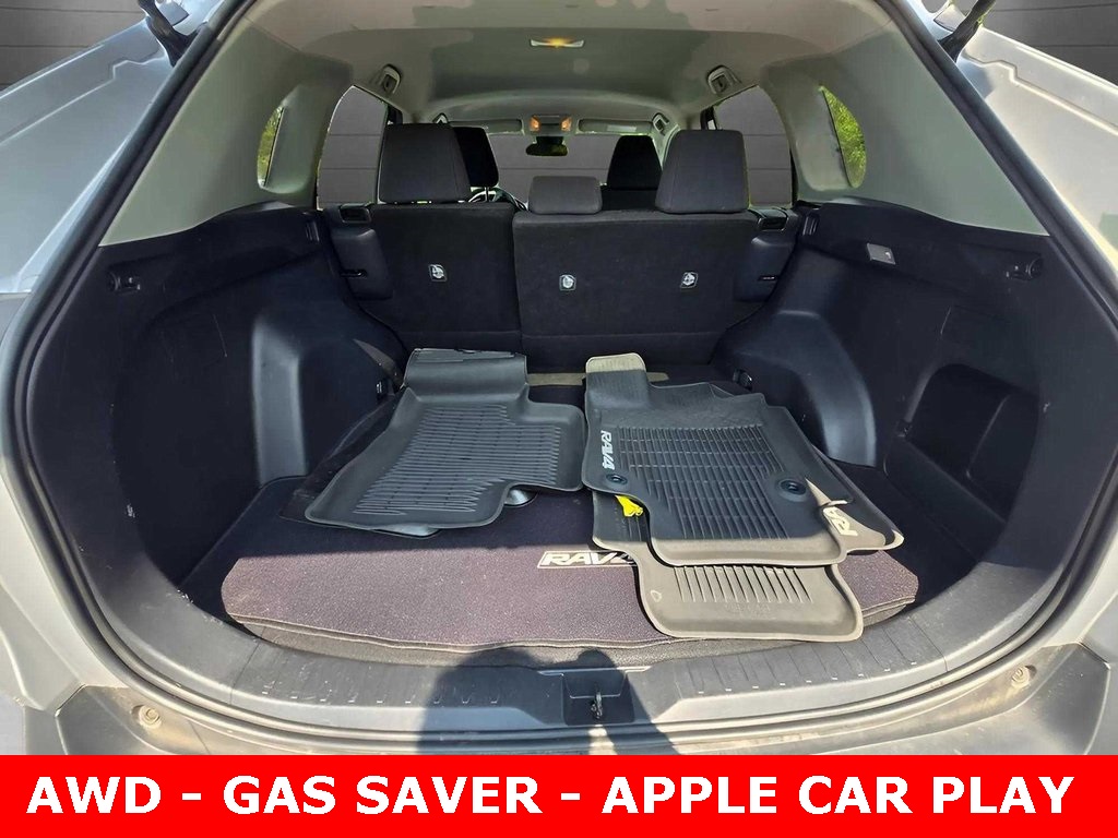 Vehicle image 11 of 35