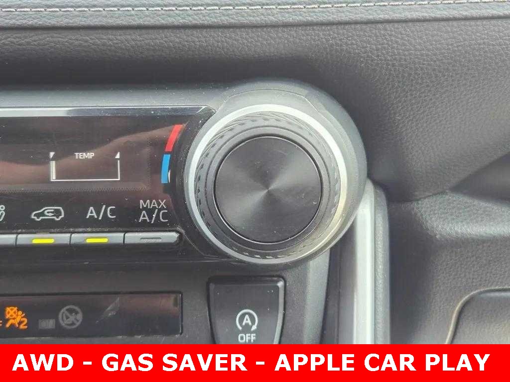 Vehicle image 23 of 35