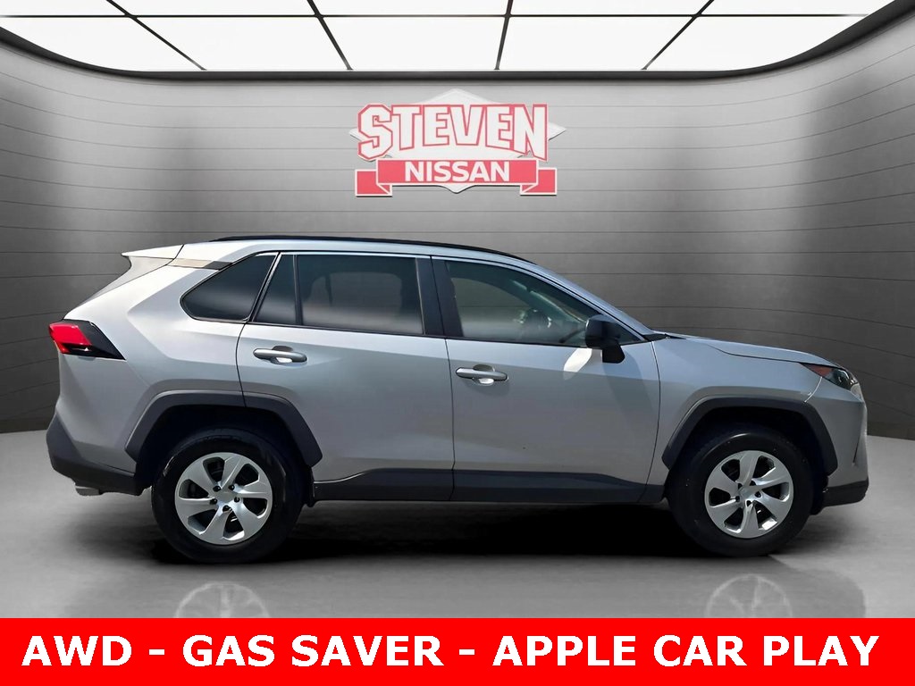 Vehicle image 4 of 35