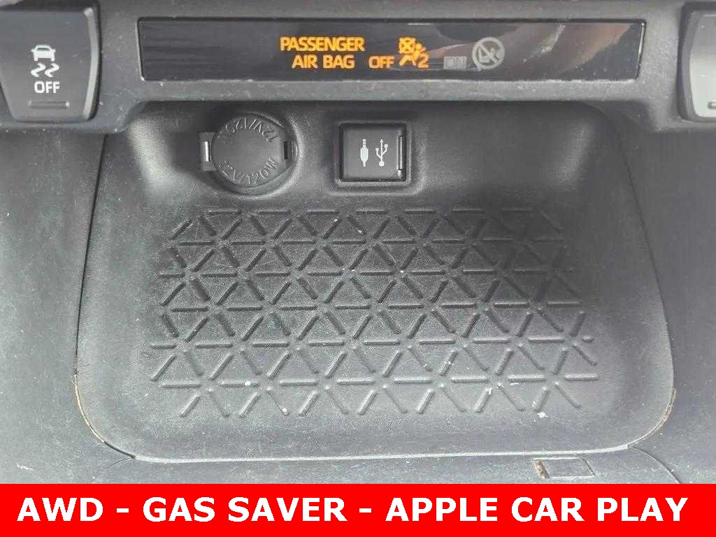 Vehicle image 12 of 35