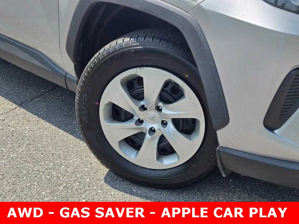 Vehicle image 10 of 35