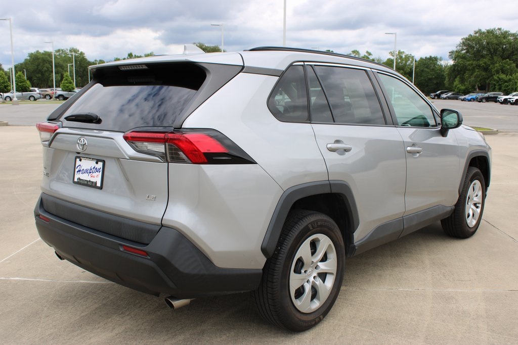 Vehicle image 5 of 28