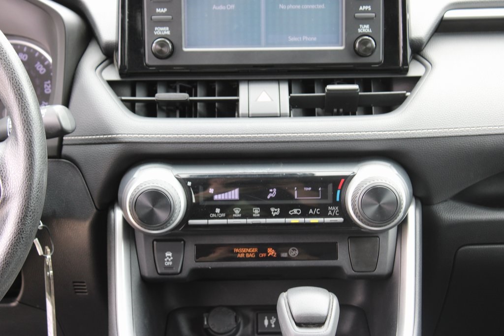 Vehicle image 23 of 28