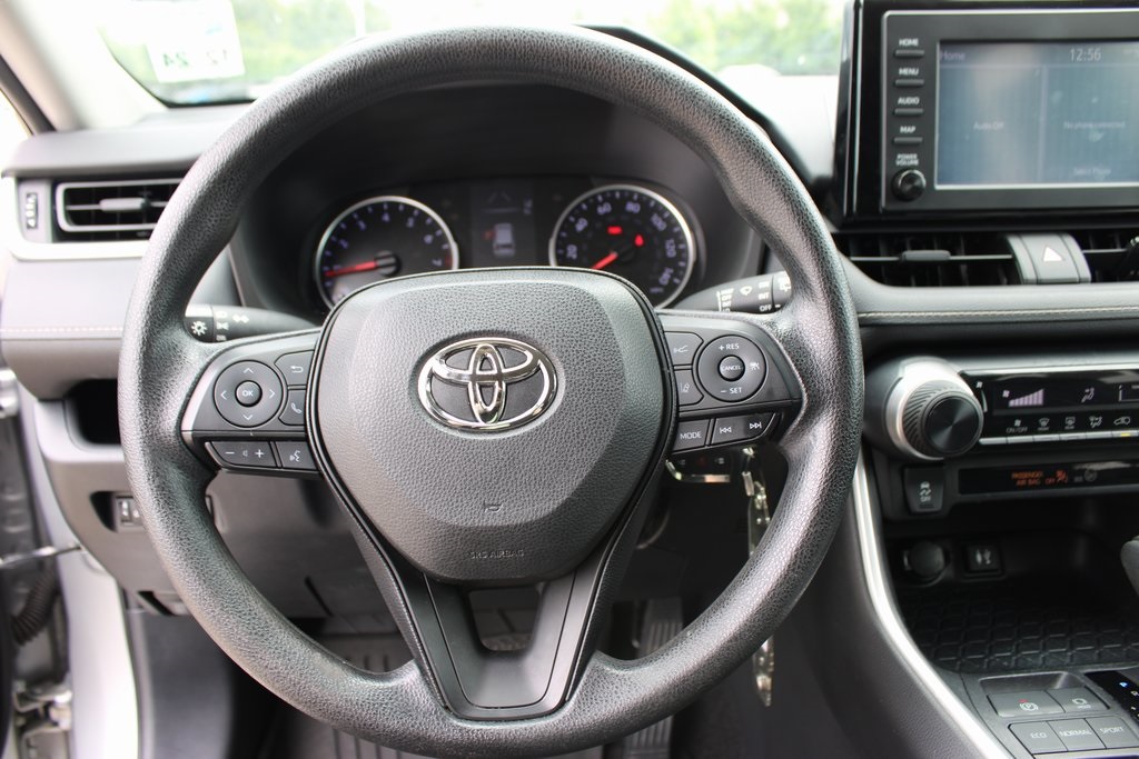 Vehicle image 14 of 28