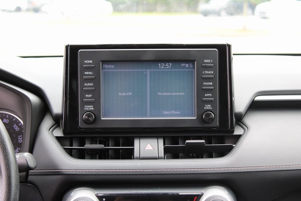 Vehicle image 22 of 28