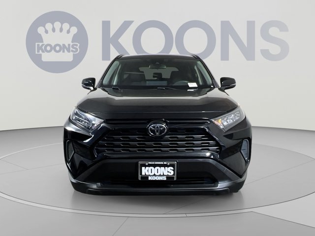 2019 Toyota RAV4 LE Image 3 of 23