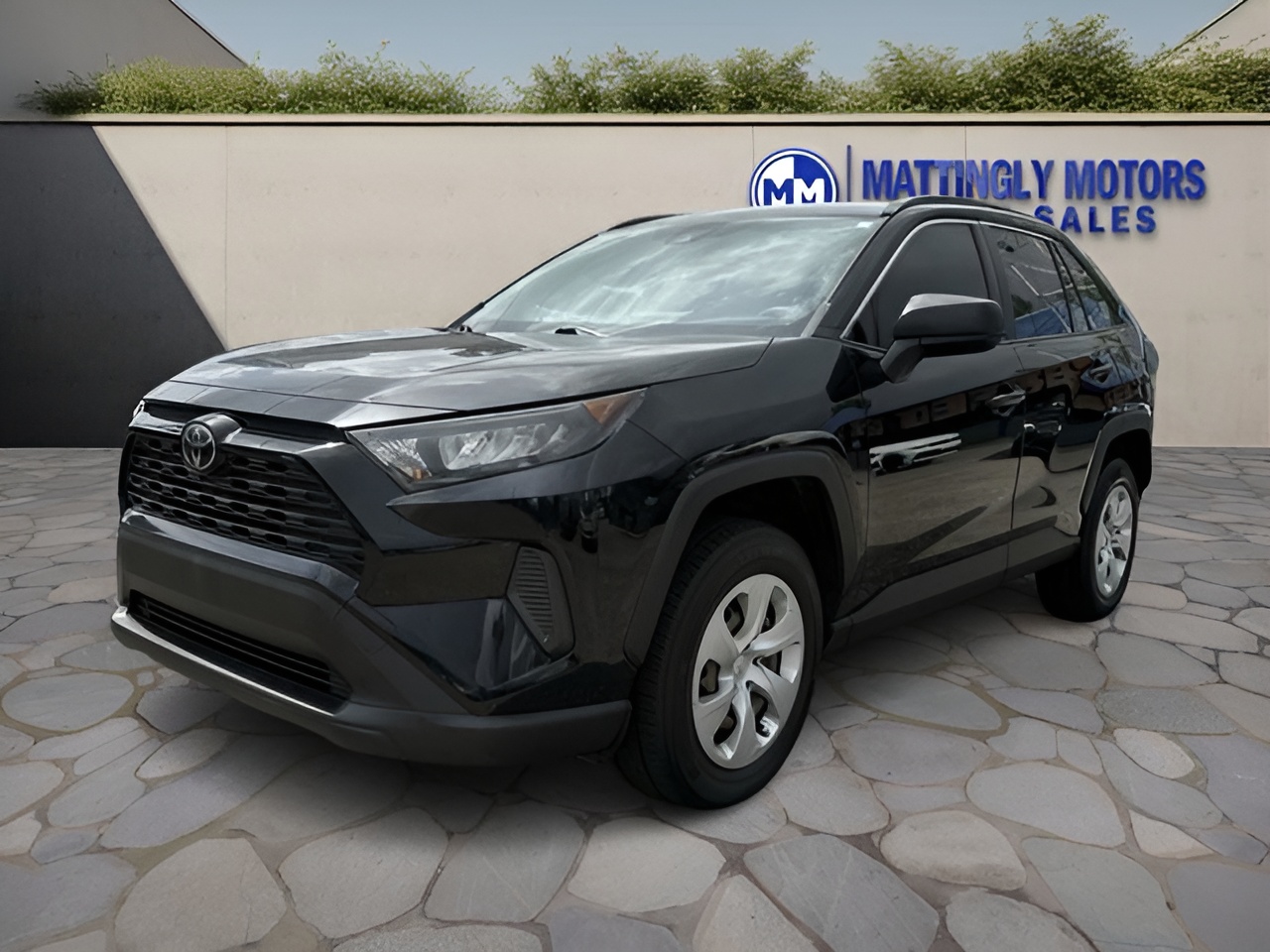 Vehicle image 27 of 34