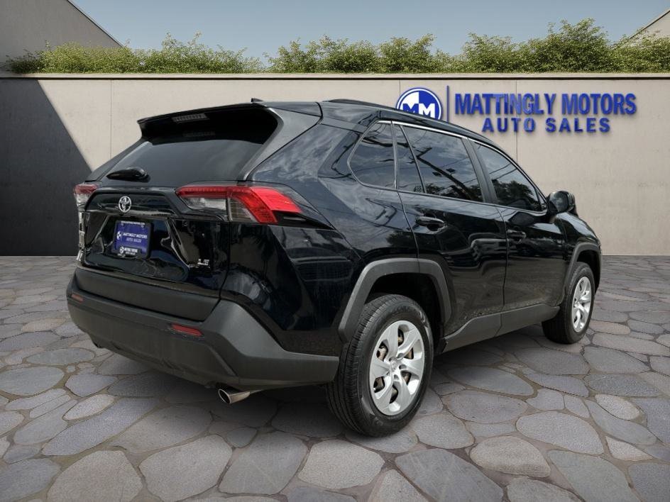 Vehicle image 5 of 34