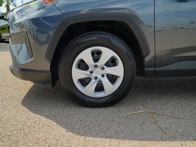 Vehicle image 12 of 35