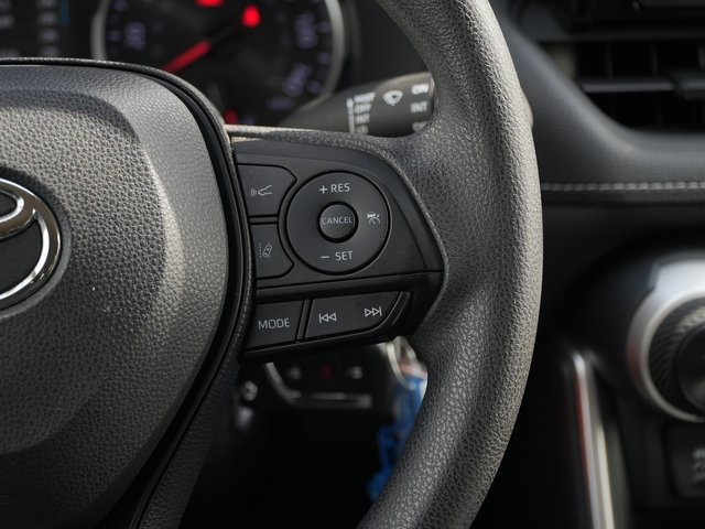 Vehicle image 22 of 35