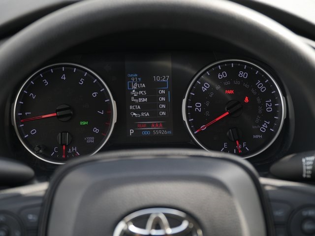 Vehicle image 23 of 35
