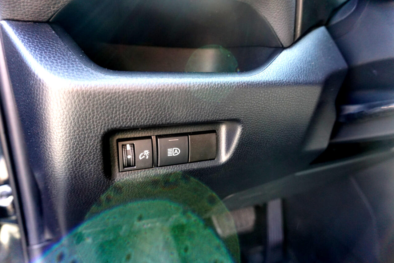 Vehicle image 20 of 23