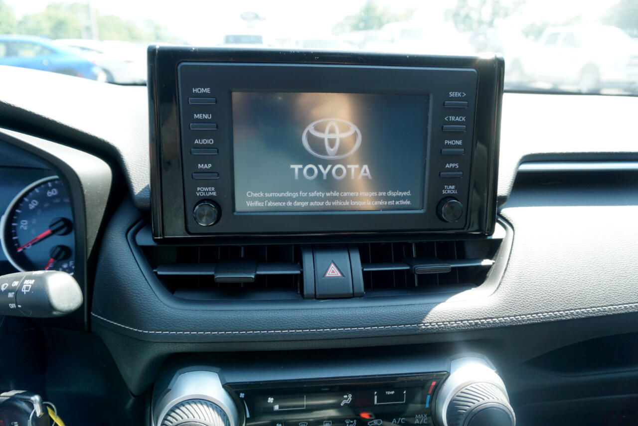 Vehicle image 12 of 23