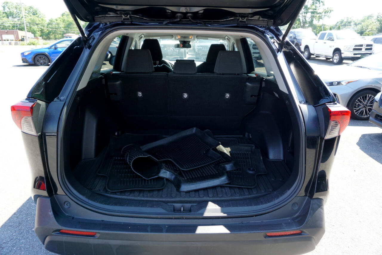 Vehicle image 6 of 23