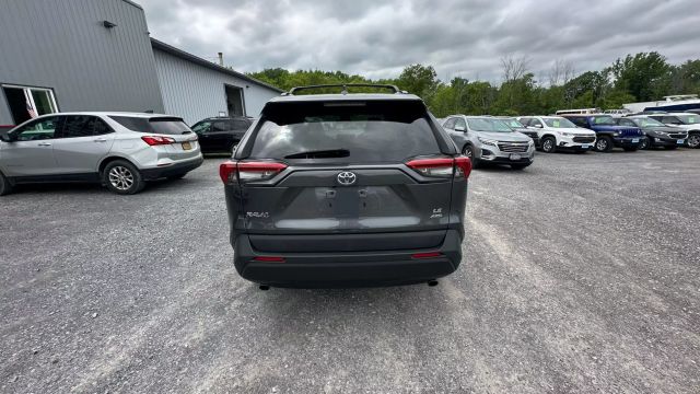 Vehicle image 4 of 36