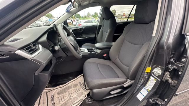 Vehicle image 15 of 36