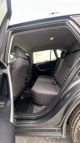 Vehicle image 12 of 36