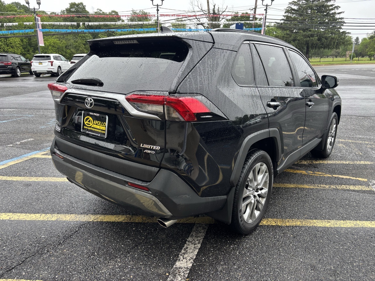Vehicle image 4 of 20