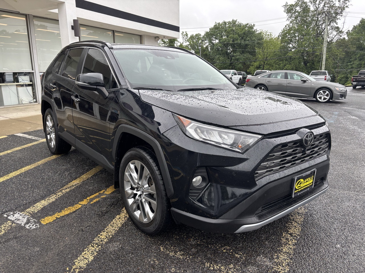 Vehicle image 3 of 20