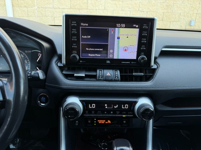Vehicle image 12 of 15