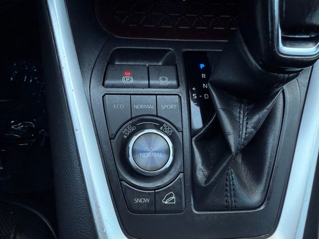 Vehicle image 15 of 15
