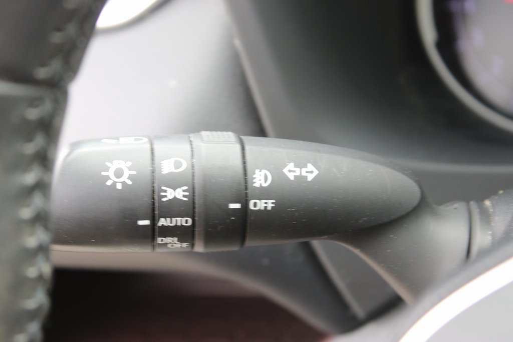 Vehicle image 22 of 34