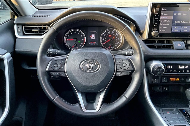 2019 Toyota RAV4 XLE Image 23 of 33