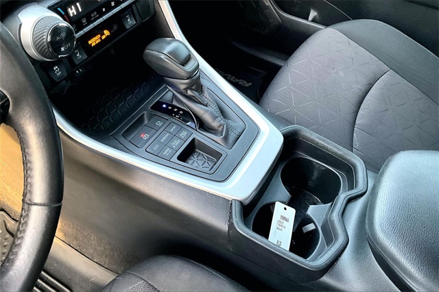 2019 Toyota RAV4 XLE Image 26 of 33