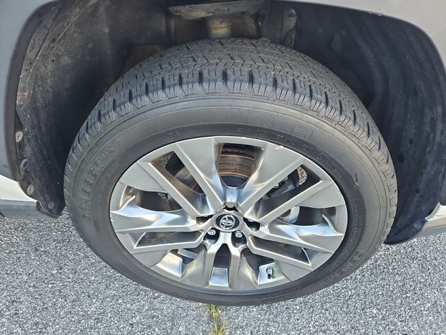 Vehicle image 9 of 30