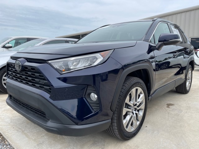 Vehicle image 1 of 21