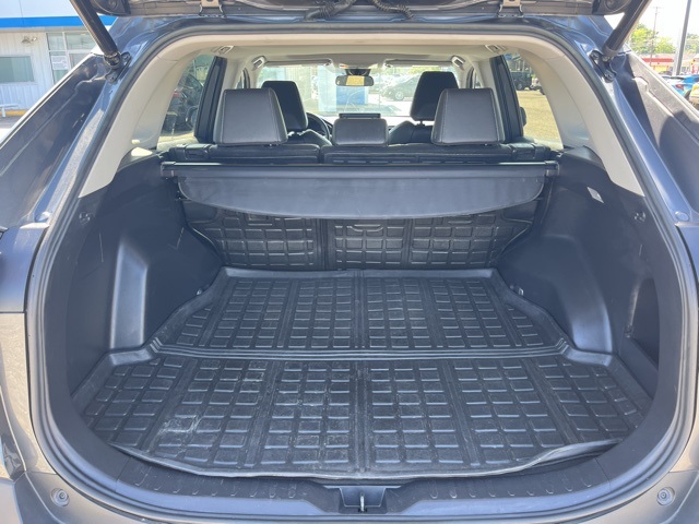 Vehicle image 9 of 35