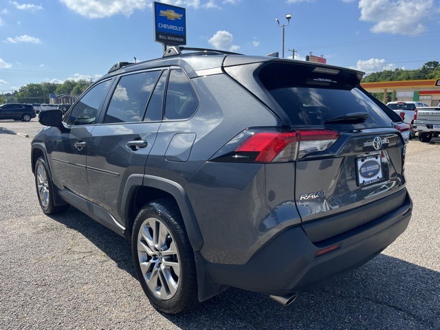 Vehicle image 7 of 35
