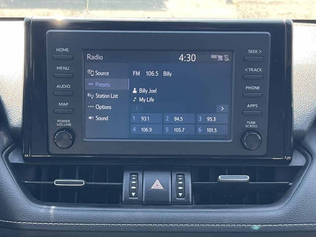 Vehicle image 27 of 35