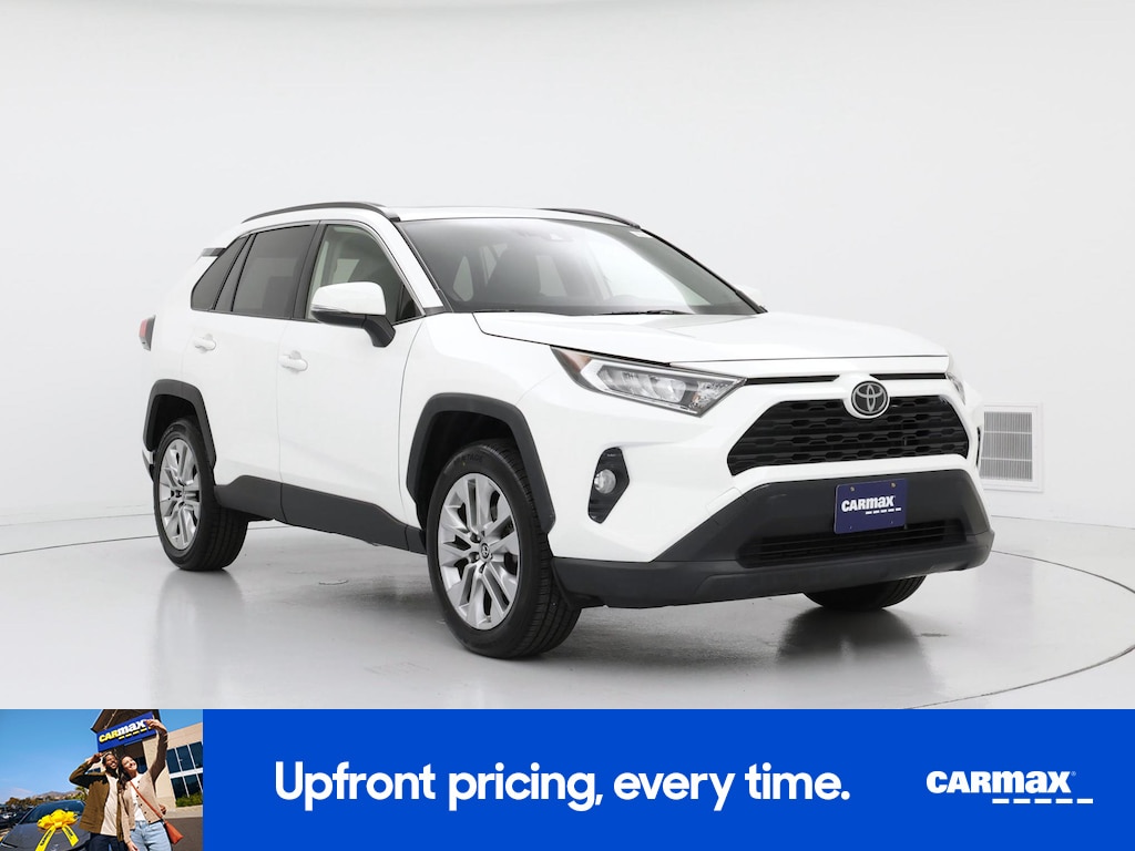 2019 Toyota RAV4 XLE Premium Image 1 of 23