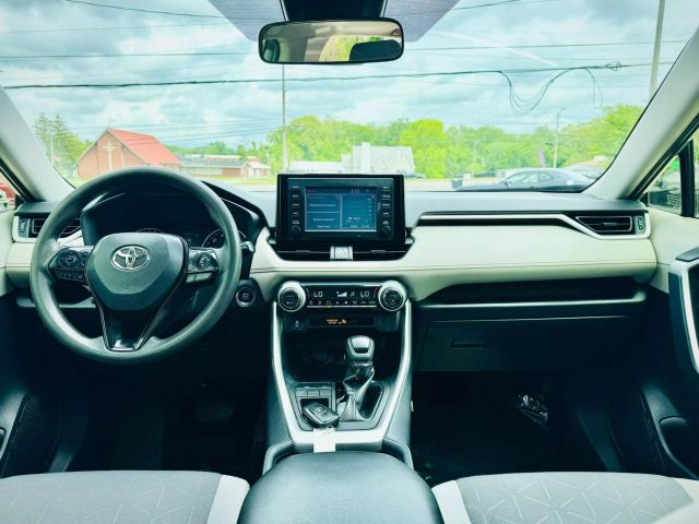 Vehicle image 29 of 31