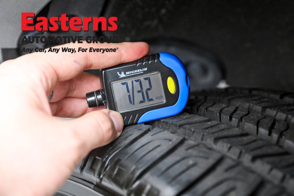 2019 Toyota RAV4 Hybrid Limited Image 53 of 62