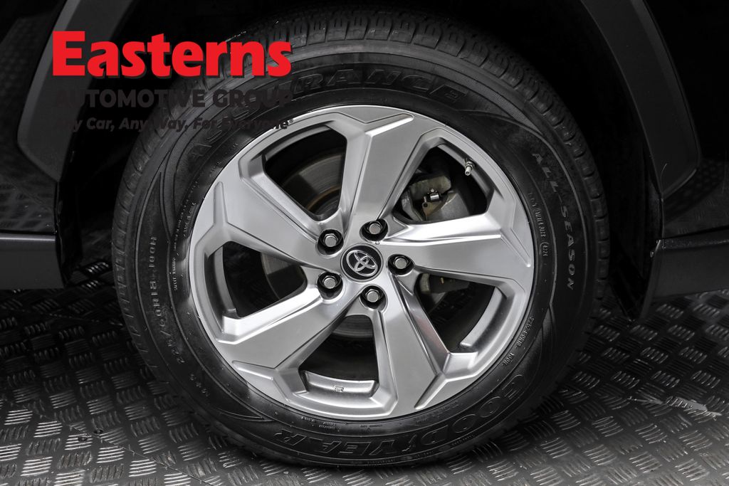 2019 Toyota RAV4 Hybrid Limited Image 39 of 62