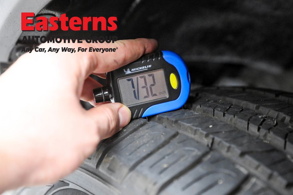 2019 Toyota RAV4 Hybrid Limited Image 61 of 62