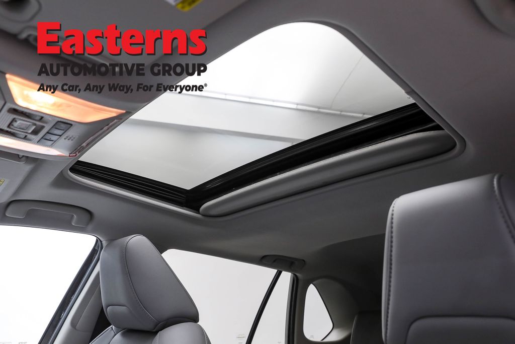 2019 Toyota RAV4 Hybrid Limited Image 58 of 62