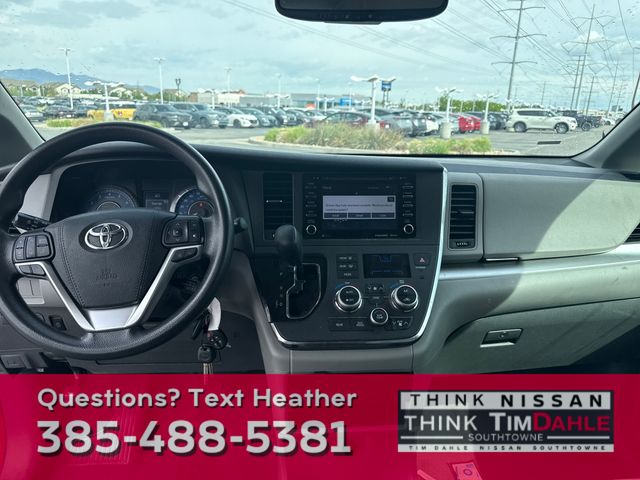 Vehicle image 10 of 16