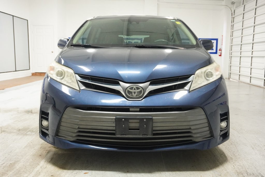 Vehicle image 9 of 37
