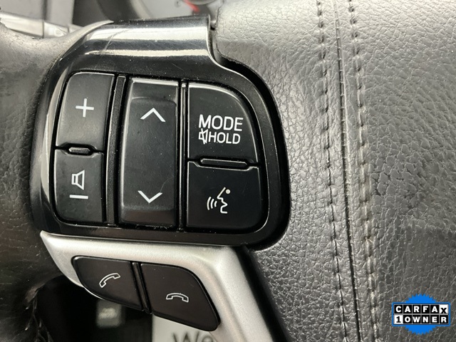 Vehicle image 22 of 33