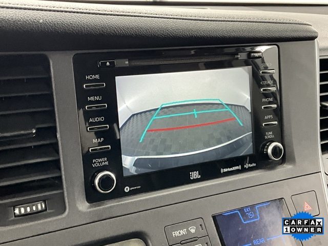 Vehicle image 8 of 33