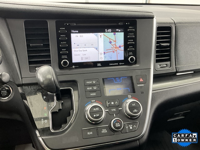 Vehicle image 15 of 33