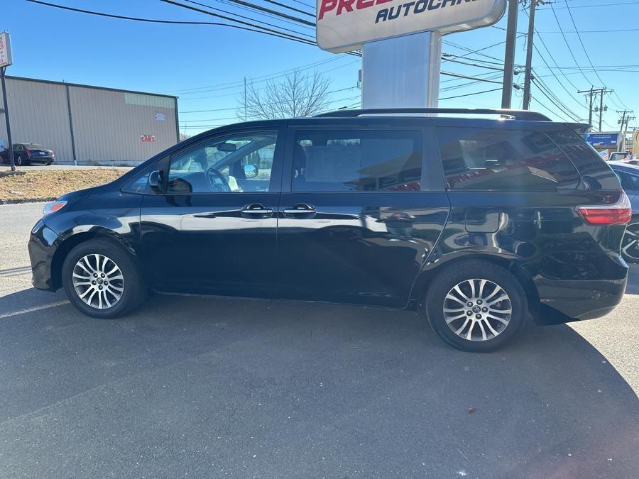 Vehicle image 6 of 35