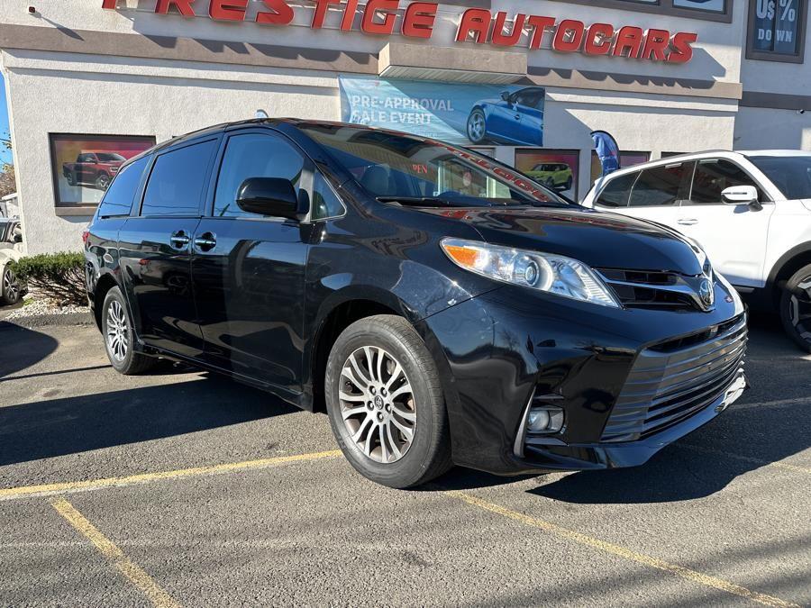 Vehicle image 3 of 35