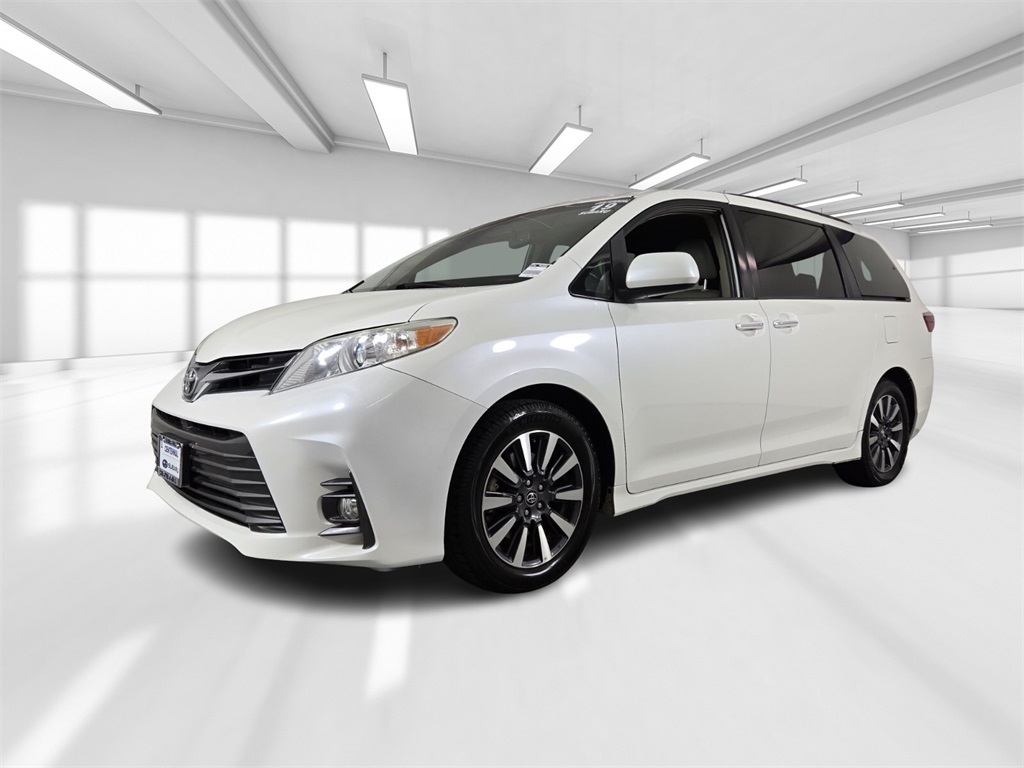 Vehicle image 1 of 39