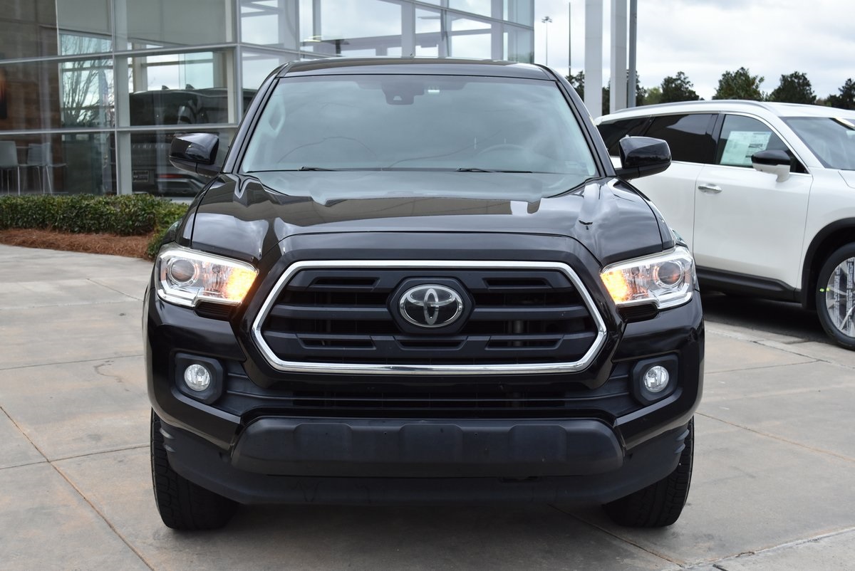 Vehicle image 4 of 34