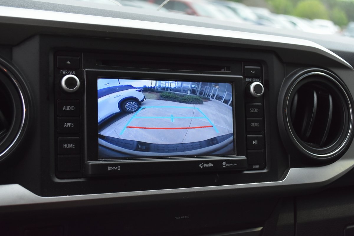 Vehicle image 22 of 34
