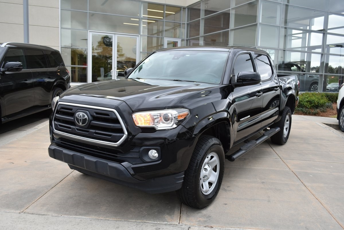 Vehicle image 3 of 34